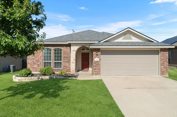 428 Parkfield LN, Temple, TX 76502