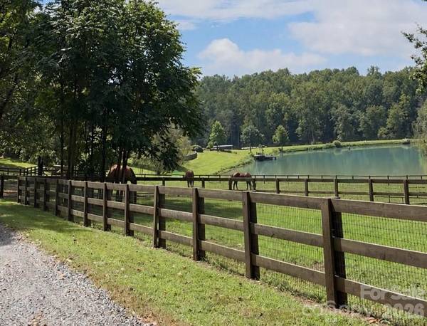 2985 Bradshaw RD, Mooresville, NC 28115