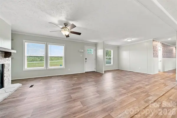 2736 Willowtree Church AVE, Morganton, NC 28655