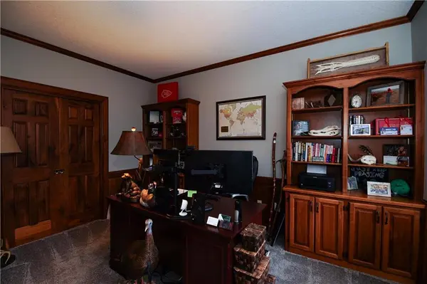 4304 NE Walnut Ridge N/A, Lee's Summit, MO 64064