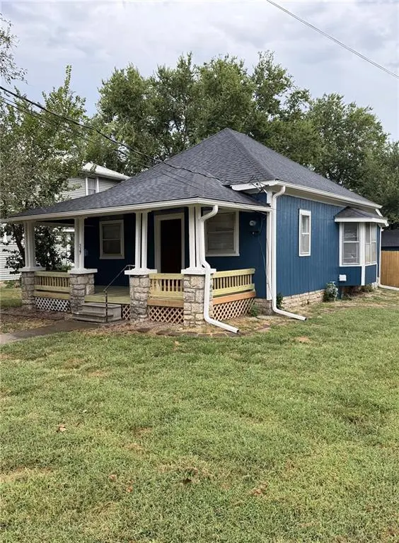 339 Pacific AVE, Osawatomie, KS 66064