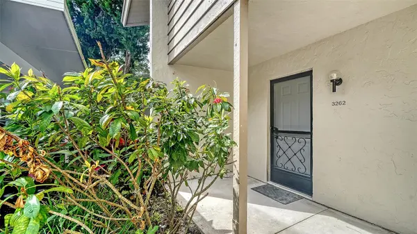 3262 CROSS CREEK DR #3262, Sarasota, FL 34231