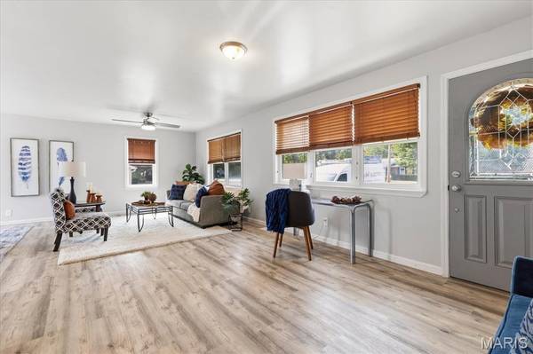 1808 Cherry Tree ST, St Peters, MO 63376