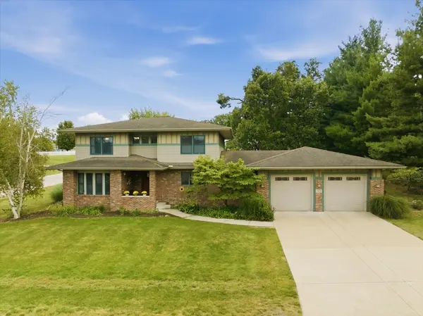 705 E Newton ST, Heyworth, IL 61745