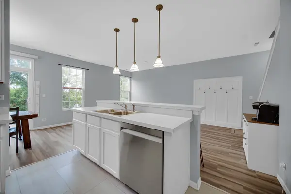 2634 Williamsburg DR, Algonquin, IL 60102