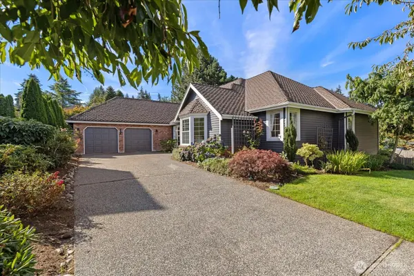 5816 Chennault Beach DR, Mukilteo, WA 98275
