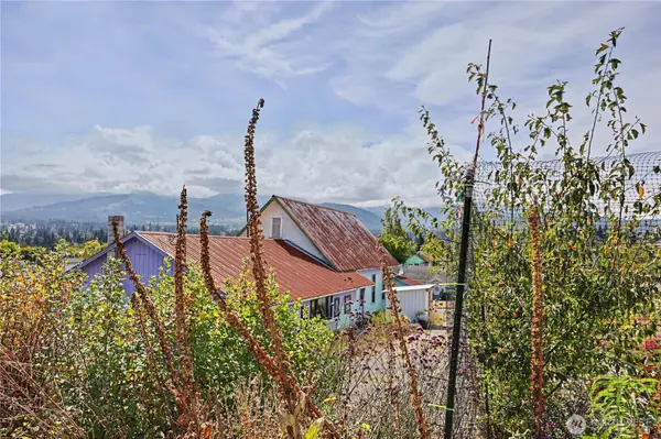 1027 W Seventh ST, Port Angeles, WA 98363