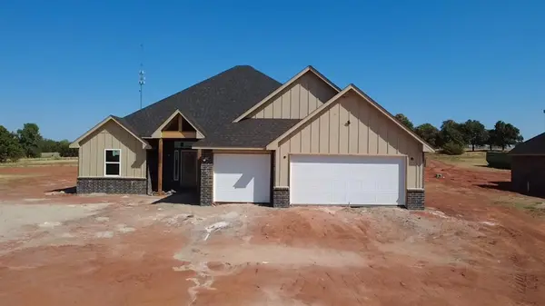 2416 Bear Creek CIR, Blanchard, OK 73010