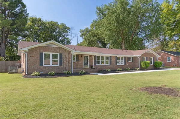 2353 Braxton Bragg Dr, Murfreesboro, TN 37129