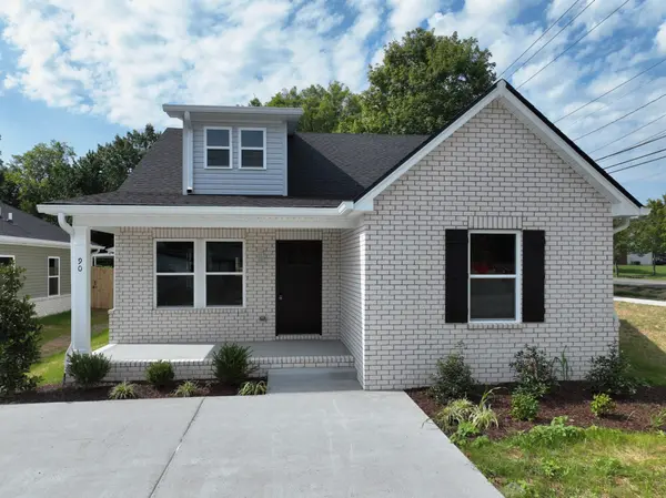 90 Donna Dr, Hendersonville, TN 37075