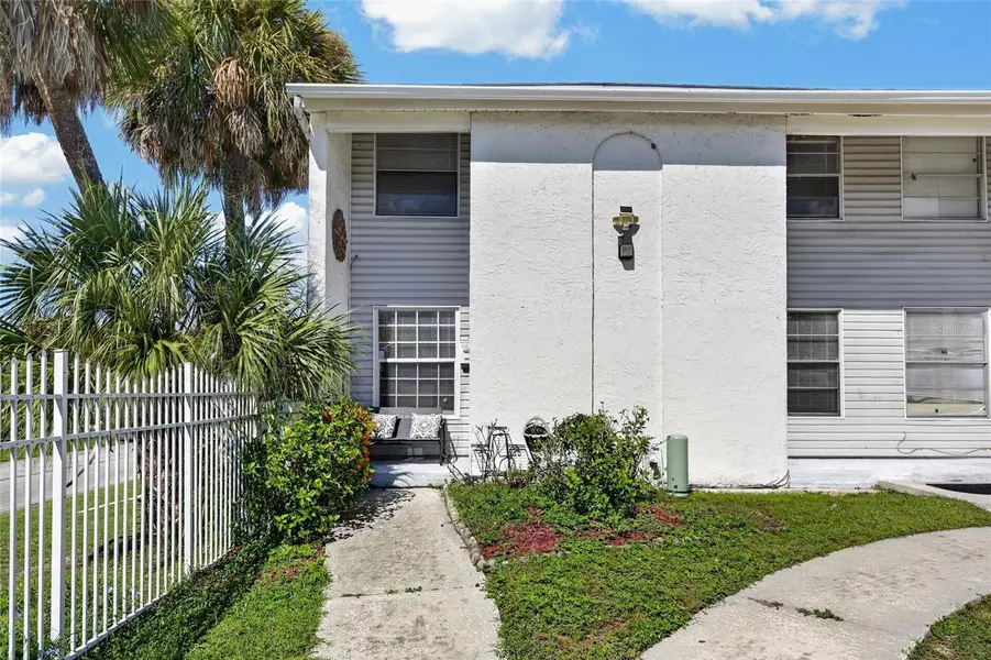 7321 JACKSON SPRINGS RD, Tampa, FL 33634