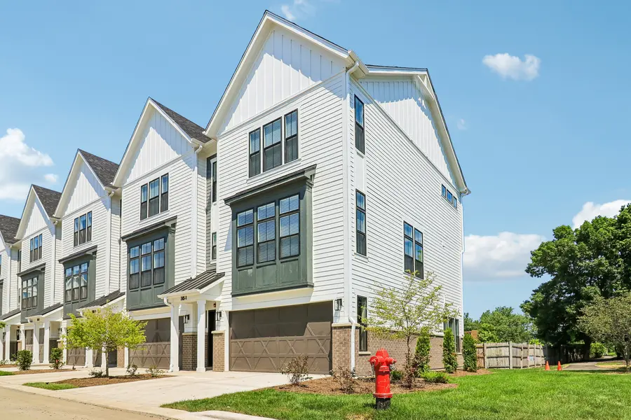 720 Thayer ST #C1, Deerfield, IL 60015