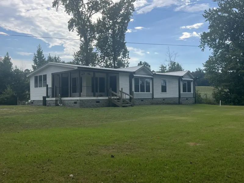 808 Johnson Hollow Rd, Waynesboro, TN 38485