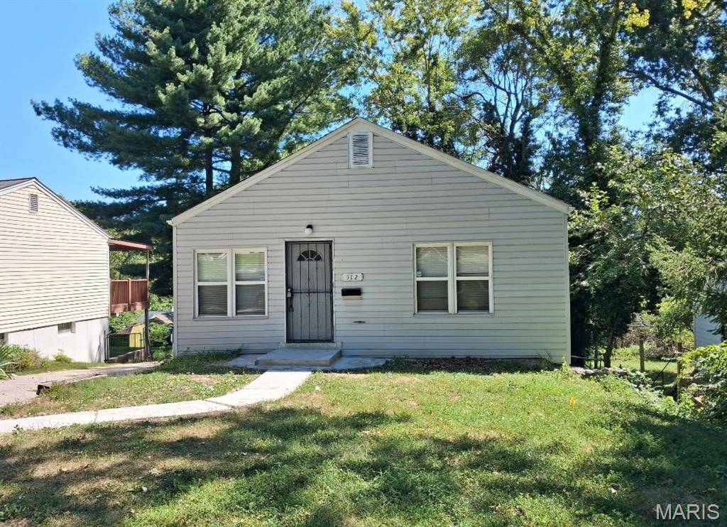 512 Coppinger DR, Ferguson, MO 63135
