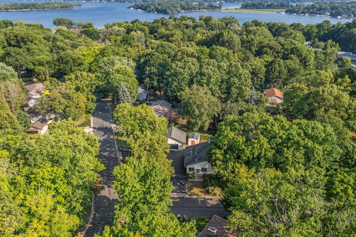 4753 Burns RD, Mound, MN 55364