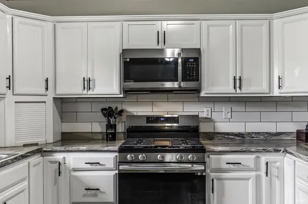 120 Maxine DR, Ossian, IN 46777