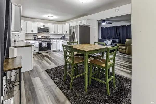 120 Maxine DR, Ossian, IN 46777