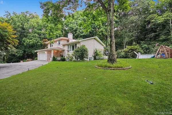 45 Hemlock Trail CT, Carmel, NY 10512