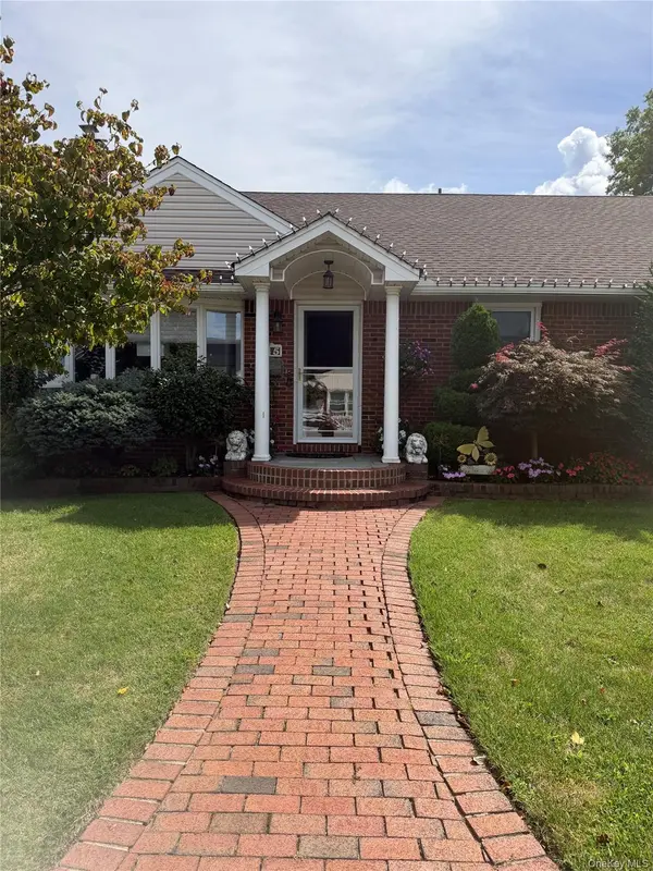 145 Dimond AVE, East Meadow, NY 11554