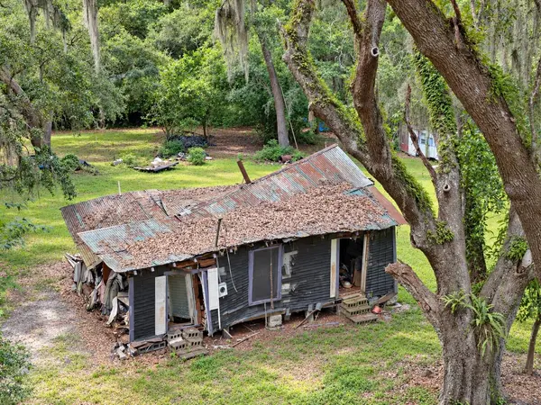 302 NE BAY AVE, Micanopy, FL 32667