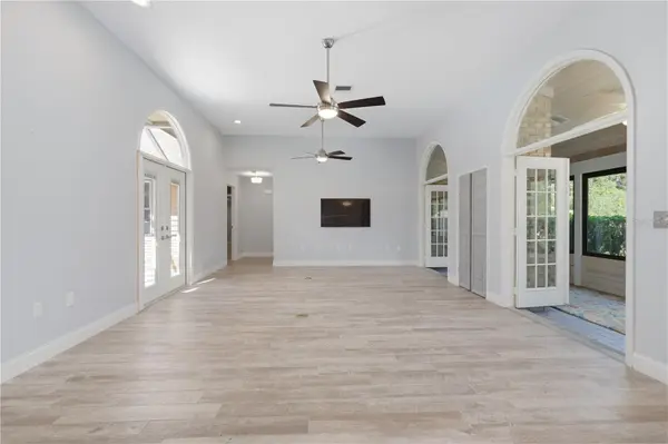 2500 S GLEN EAGLES DR, Deland, FL 32724