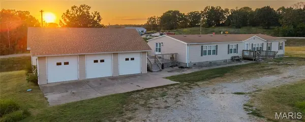 10135 County Road 8010, West Plains, MO 65775