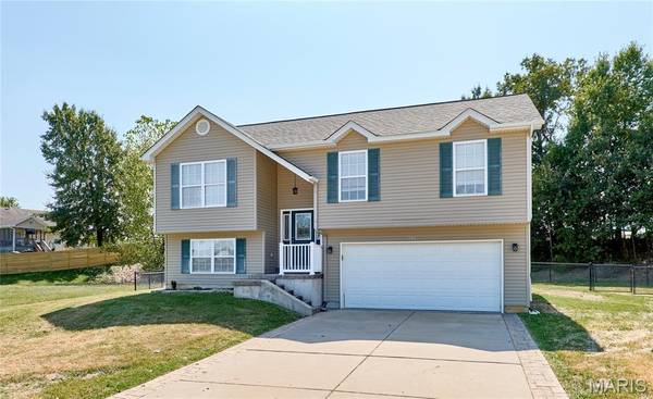 381 Gardenia DR, Troy, MO 63379