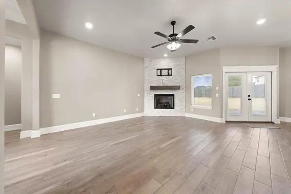 10820 Wild Horse Creek DR, Yukon, OK 73099
