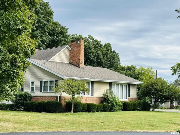 404 HIGHVIEW RD, East Peoria, IL 61611