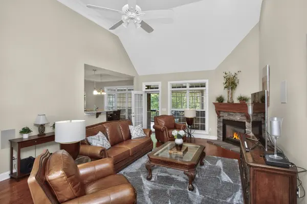 1027 Berkshire Blvd, Mount Juliet, TN 37122