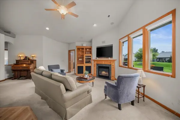 2212 E 51st Ln, Spokane, WA 99223