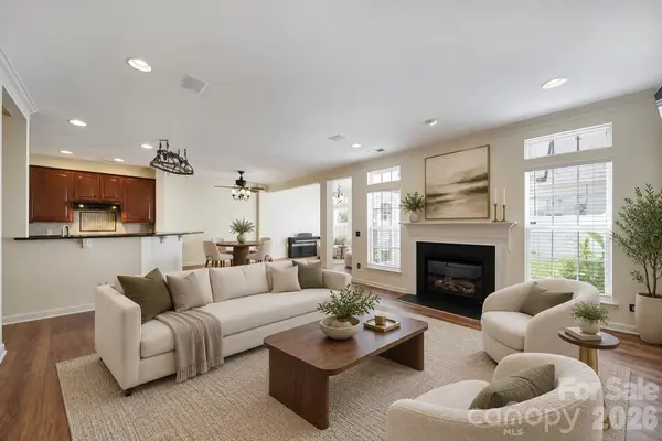 415 Foilage CT, Lake Wylie, SC 29710