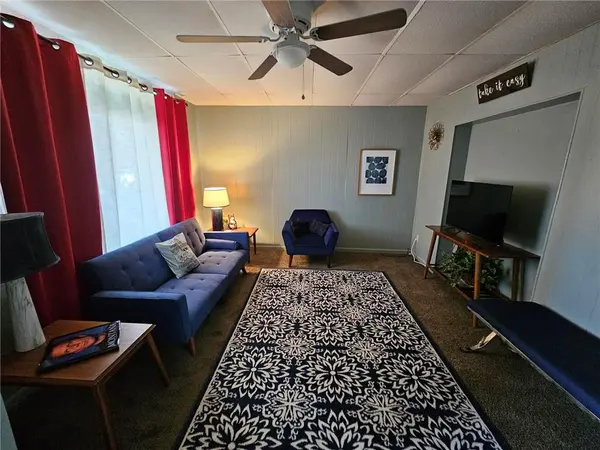 716 N 24th ST, St Joseph, MO 64506