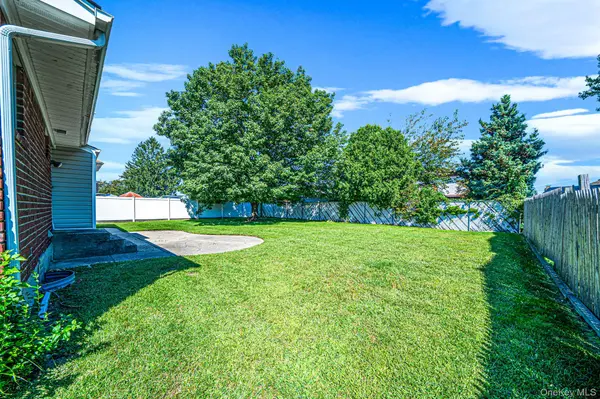 149 Burlington AVE, Deer Park, NY 11729