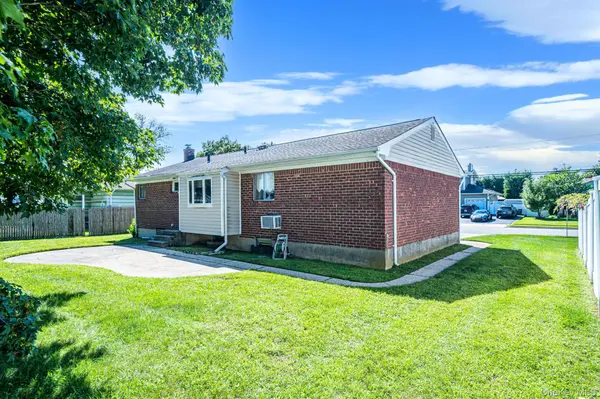 149 Burlington AVE, Deer Park, NY 11729