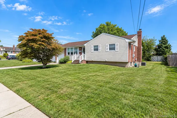 149 Burlington AVE, Deer Park, NY 11729