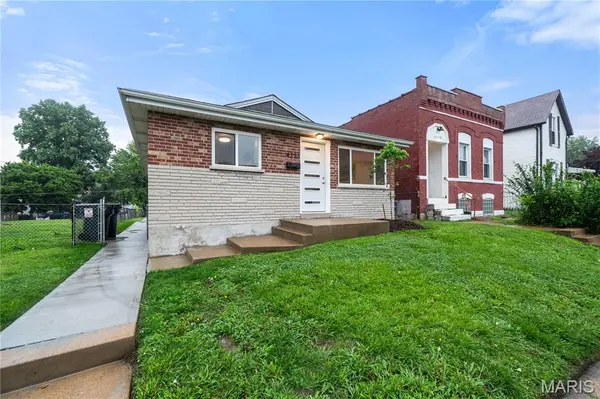 4233 Delor ST, St Louis, MO 63116