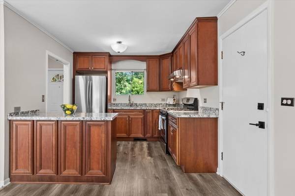 5346 Center AVE, Lisle, IL 60532