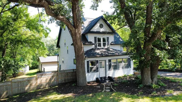 109 W Bridge ST, Redwood Falls, MN 56283