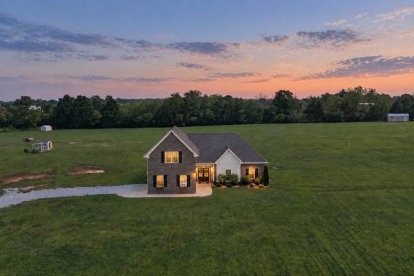 1314 Halls Mill Rd, Unionville, TN 37180