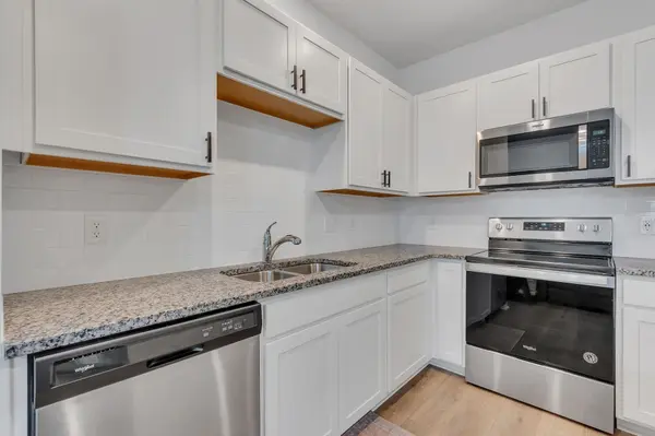 809 Dallas Dr, Columbia, TN 38401