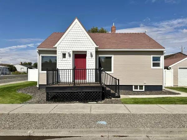 210 W 4th Ave, Odessa, WA 99159
