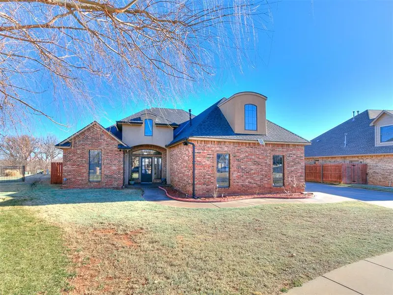 16400 Winding Park DR, Edmond, OK 73013