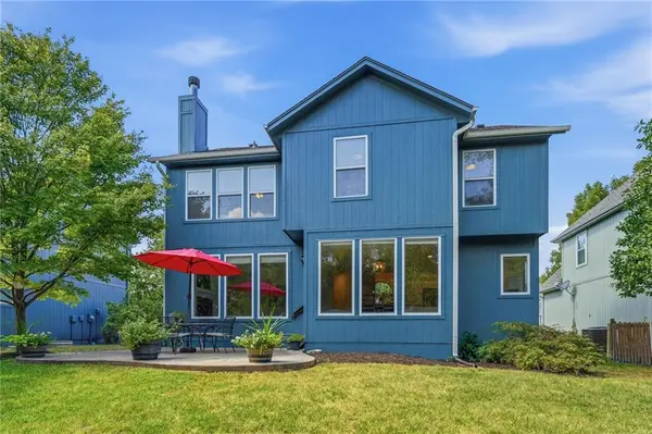 15421 S Alcan ST, Olathe, KS 66062
