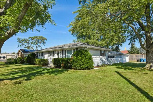 101 Newton DR, Morris, IL 60450