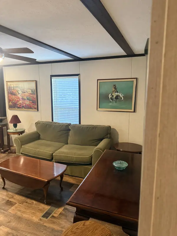 375 Jones Hollow Rd, Mcminnville, TN 37110