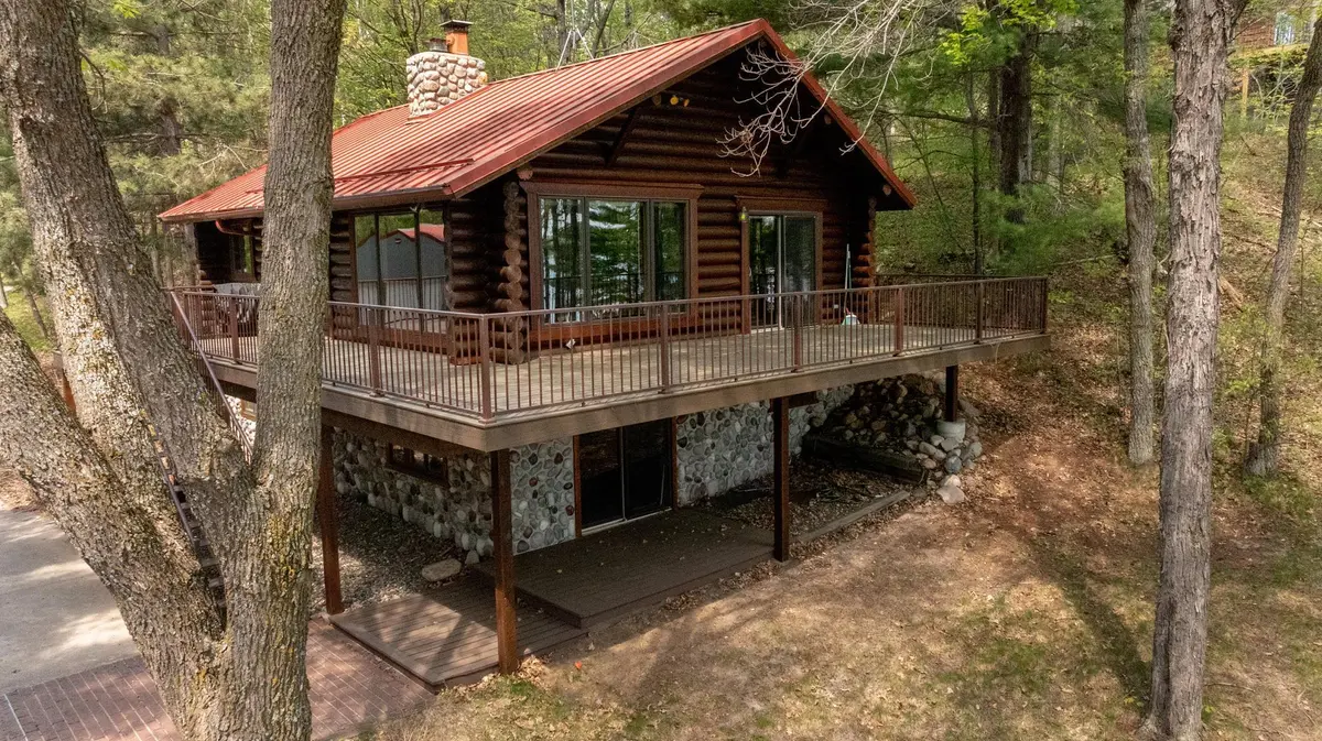 4472 Howe DR NW, Hackensack, MN 56452