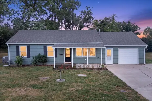 1037 S Brockway ST, Olathe, KS 66061