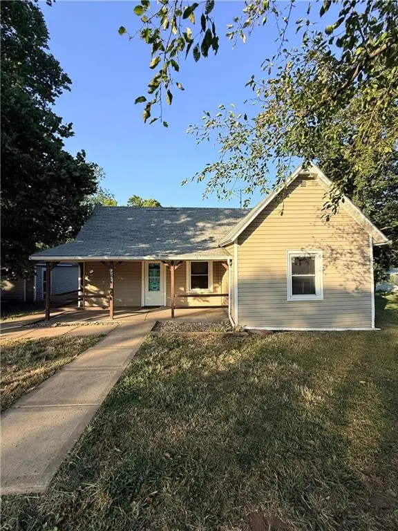 324 Main ST, Nortonville, KS 66060