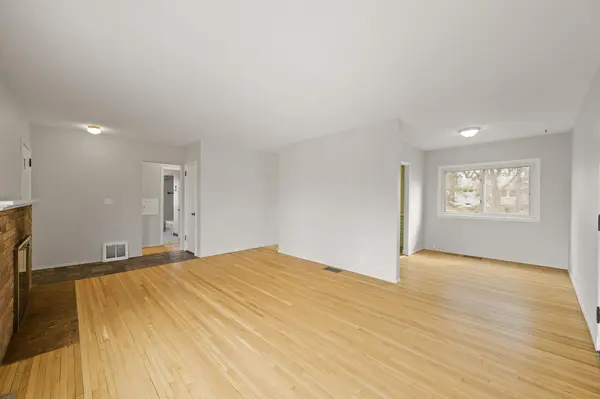 3340 Lee AVE N, Golden Valley, MN 55422